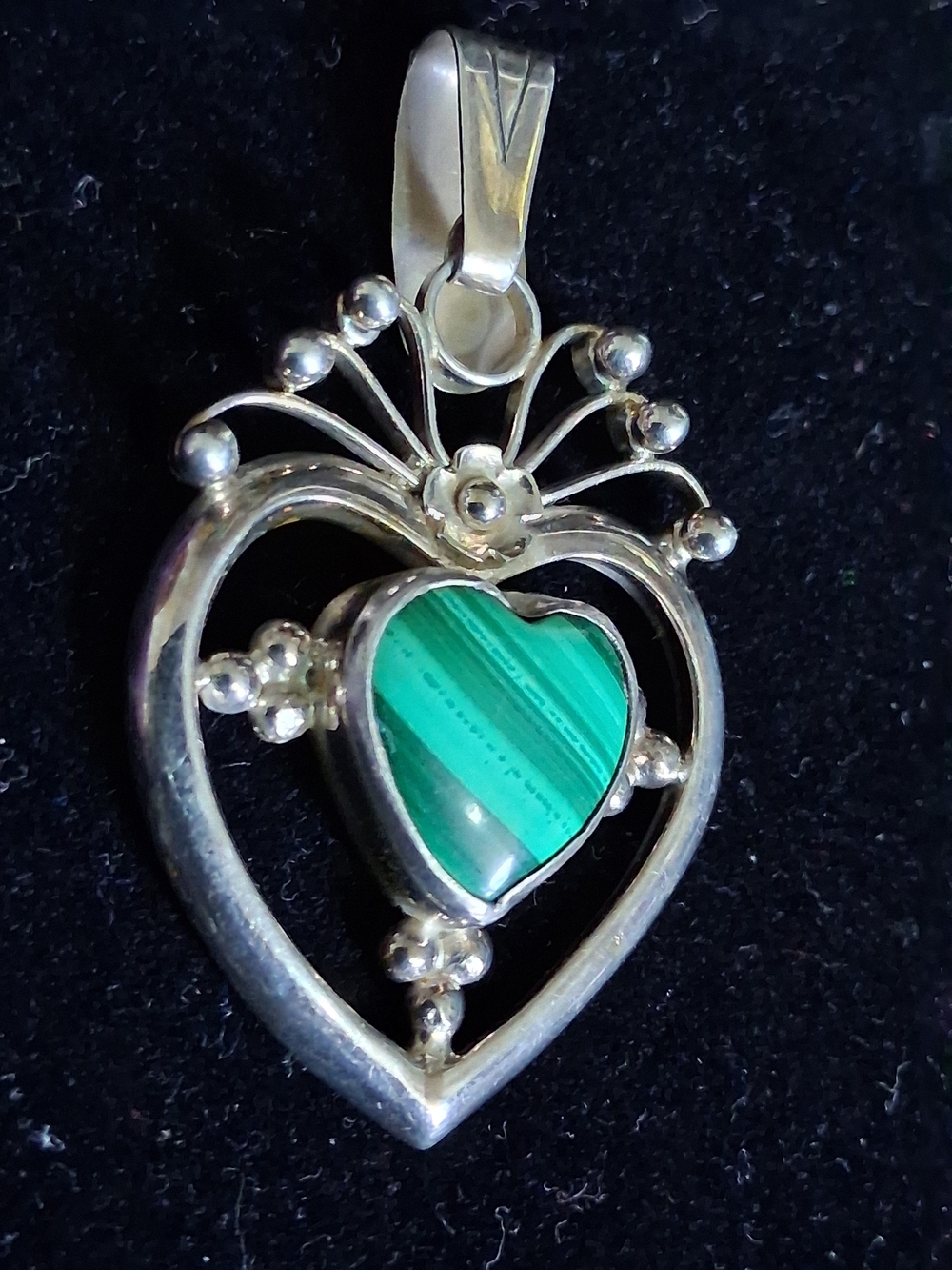 Vintage Sterling Silver Malachite Heart Pendant Boho Ornate Statement Charm - Picture 3 of 5